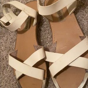 steve madden white sandals size 7